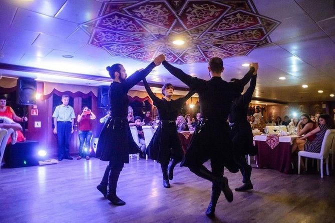 Dîner-croisière nuit turque et Bosphore avec alcool à volonté