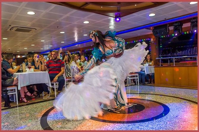 Croisière sur le Bosphore à Istanbul avec dîner et spectacle de danse du ventre