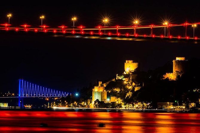 Festa di Capodanno a Istanbul sul Bosforo