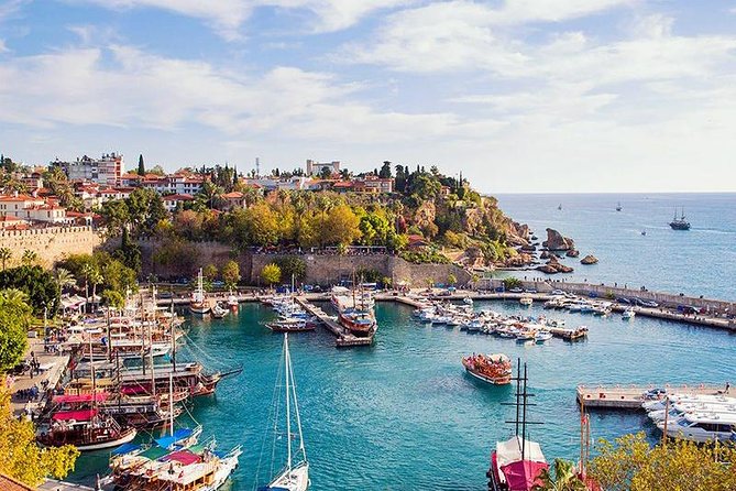 Visite de la vieille ville d'Antalya, de la cascade et du téléphérique avec déjeuner