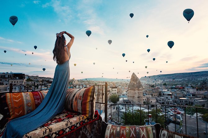 Atemberaubende Fahrt mit dem Heißluftballon und Tourpaket „Das Beste von Kappadokien“.