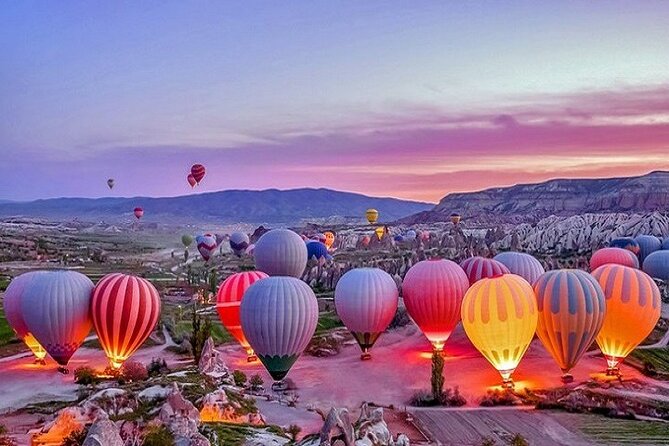 Kapadokya'da Sıcak Hava Balonu Uçuşu