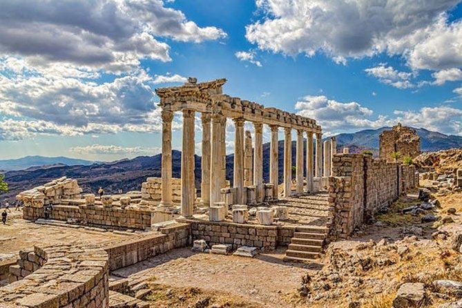 2-tägige Gallipoli-Troy-Pergamon-Akropolis-Tour von Istanbul nach Kusadasi