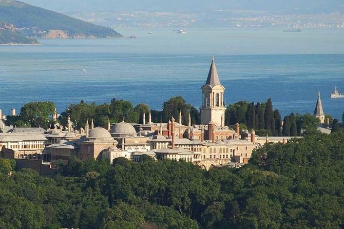 Billet coupe-file : palais de Topkapi avec mosquée Süleymaniye et atelier de céramique à Istanbul