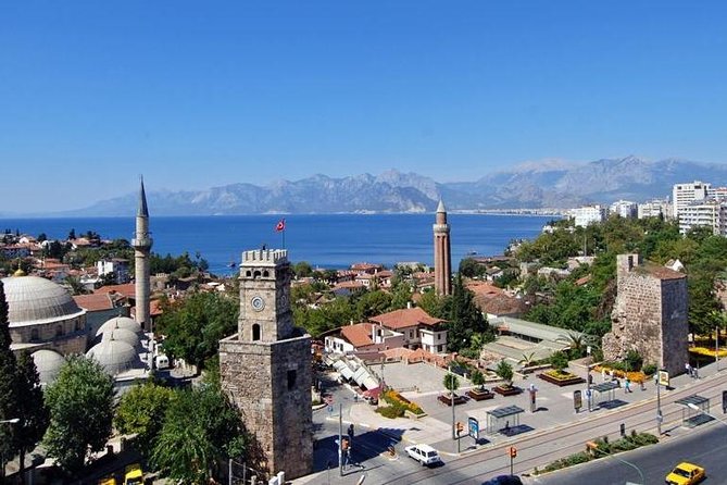 Entrée à l'aquarium d'Antalya avec visite de la ville en option et cascade de Duden depuis Side