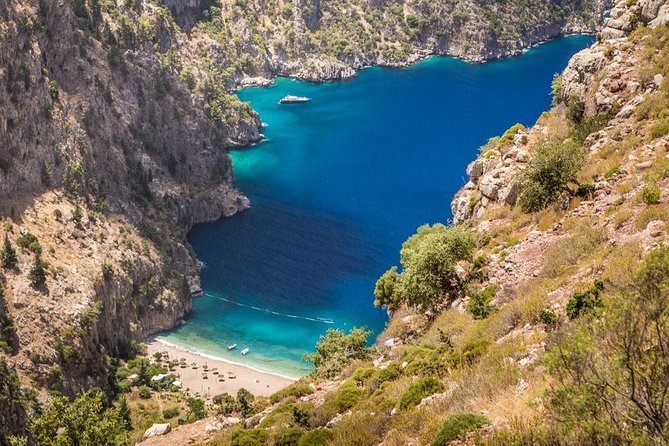 Gita in barca dalla Laguna Blu di Oludeniz alla Valle delle Farfalle e all'Isola di Gemiler con pranzo