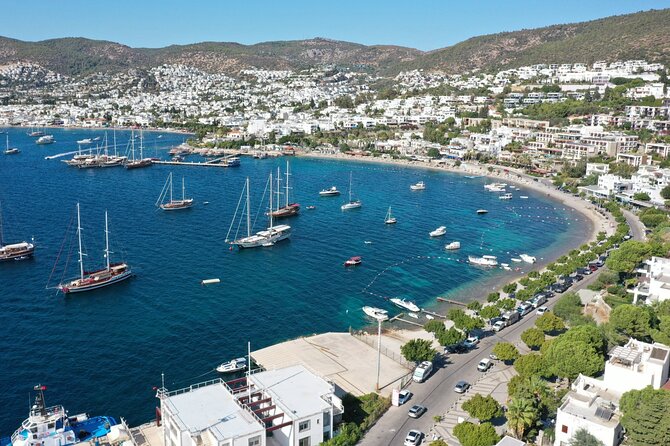 Tour in barca di un'intera giornata nella penisola di Bodrum da Bodrum con pranzo