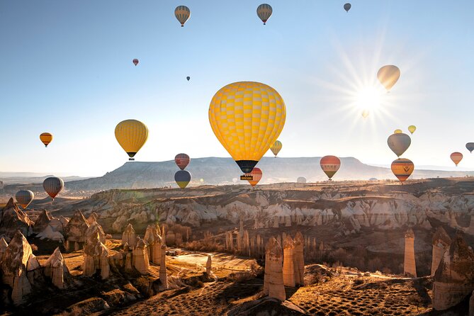 Kapadokya'da Sıcak Hava Balonu Turu