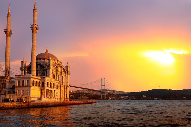 Bosporus-Kreuzfahrt, Dolmabahçe-Palast und asiatische Side-Tour durch Istanbul