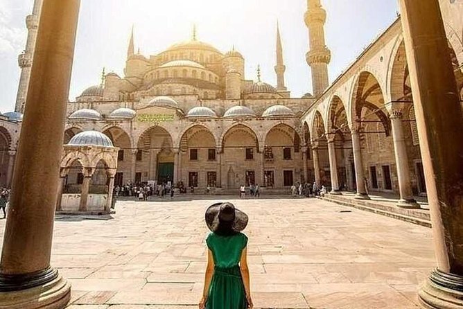 Excursión de medio día a Hagia Sophia, la Mezquita Azul y el Gran Bazar de Estambul