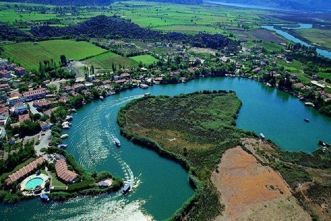 Excursion d'une journée en bateau à Dalyan Caunos depuis Marmaris