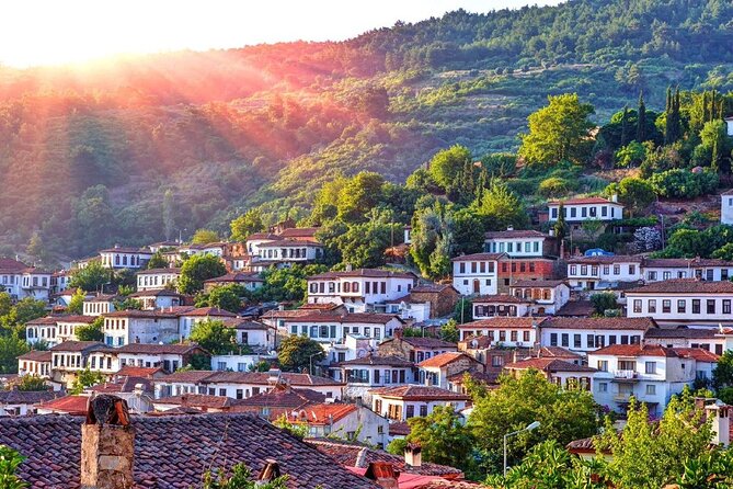 İzmir'den Türk Köyleri ve Yerel Yaşam