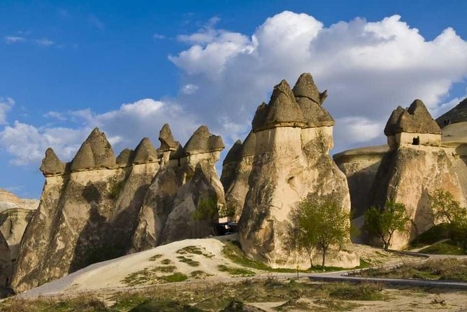 Ressentez la magie des cheminées de fées lors d'une visite du sud de la Cappadoce en Turquie