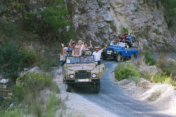 Jeep Safari ~ Bosque de pinos ~ ;Solo ;Grupo ;Familia