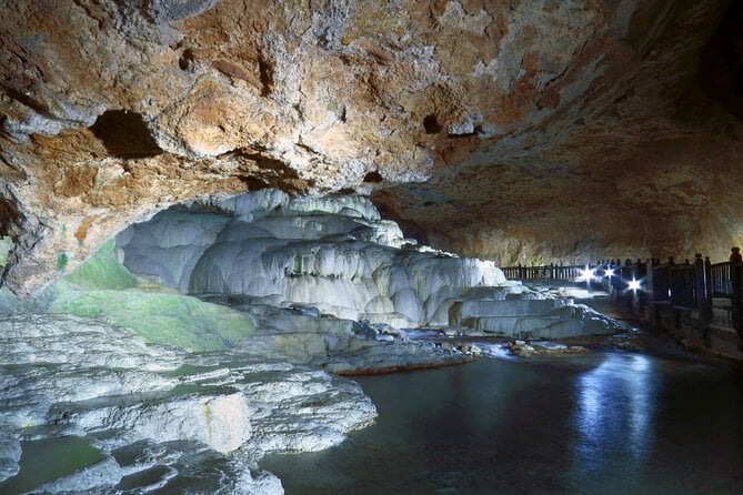 Visite quotidienne de Pamukkale et de la grotte de Kaklik avec dépose à l'aéroport de Denizli