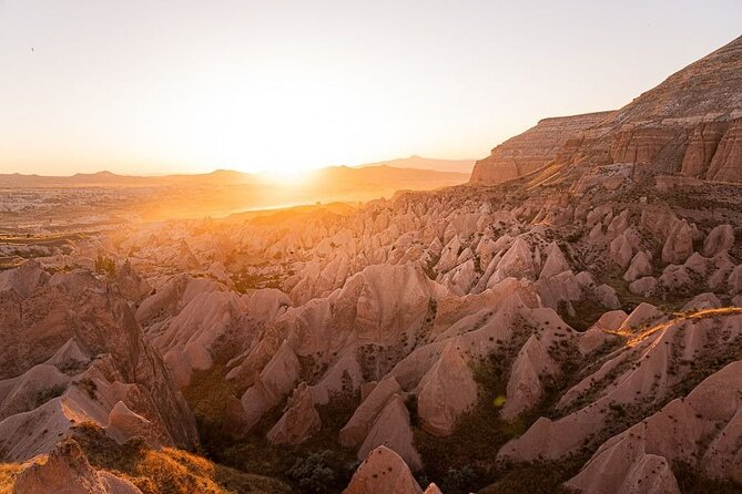 Visite privée au coucher du soleil en Cappadoce avec dégustation de vin