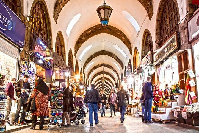 ISTANBUL SPICE BAZAAR & BOSPHORUS TOUR (demi-journée matin)