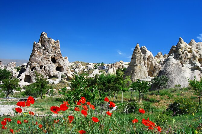 Kapadokya'da Rehberli Yürüyüş Deneyimi