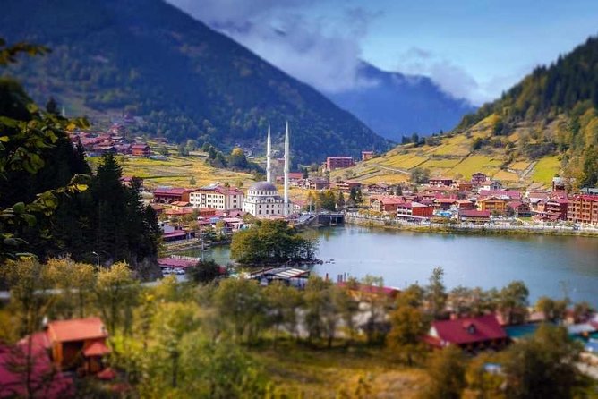 Visite privée du paysage suisse du lac Uzungol