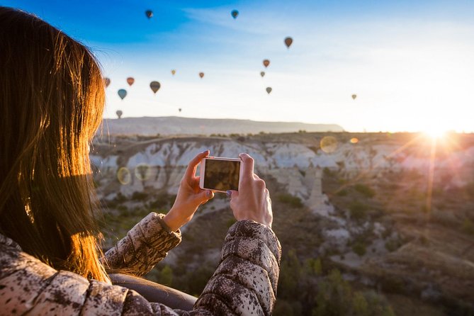 Peri Bacaları Üzerinde Kapadokya Balon Uçuşu