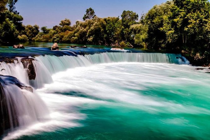 Cascade et côté d'Alanya et de Manavgat