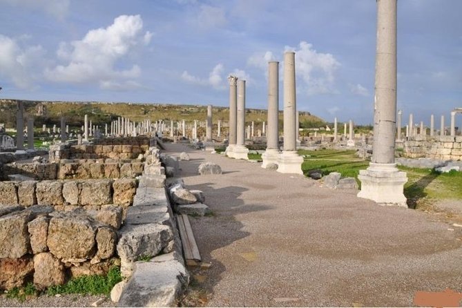 Visite privée de Perge Aspendos Side et de la cascade avec déjeuner