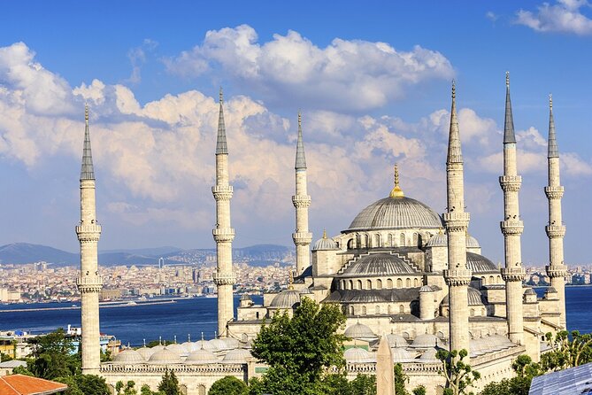 Trasferimento dall'aeroporto di Istanbul: Sabiha Airport SAW a Istanbul in auto di lusso