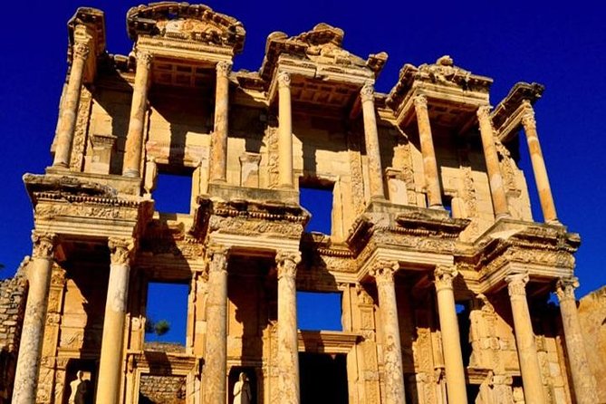 İzmir'den Artemis Tapınağı ve Şirince Köyü ile Efes Turu