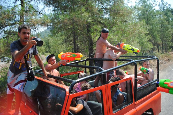 Öğle Yemeği ile Tam Gün Bodrum Jeep Safari Turu