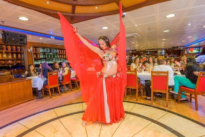 Crucero con cena por el Bósforo de Estambul