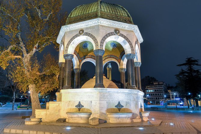 Circuit de 4 jours à Istanbul avec dîner avec spectacle de danse du ventre et bain turc