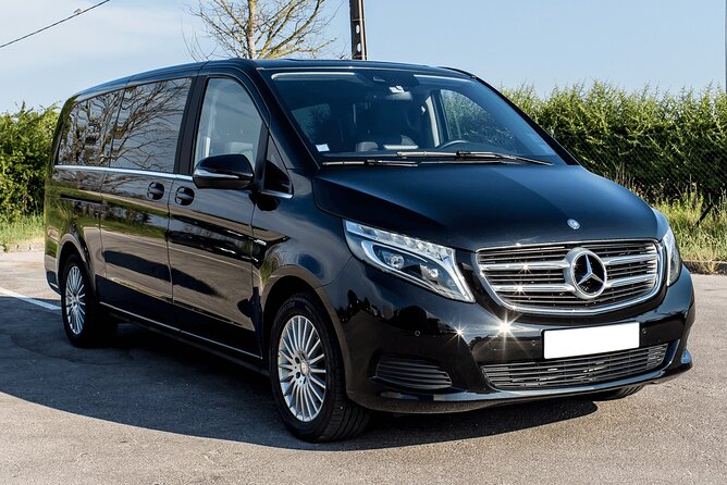 Departure Transfer from Antalya to Antalya Airport AYT in Private Van