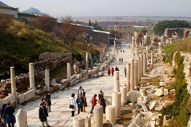 Kuşadası'ndan Efes Antik Kenti ve Şirince Türk Köyü Turu