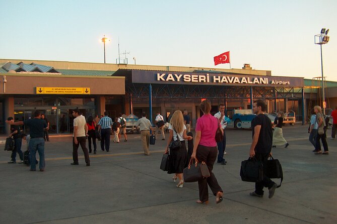 Traslado privado desde el aeropuerto de Kayseri a Capadocia