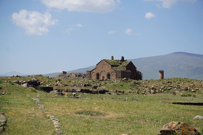 All-inclusive-private, geführte zweitägige Tour durch Kars-Ani