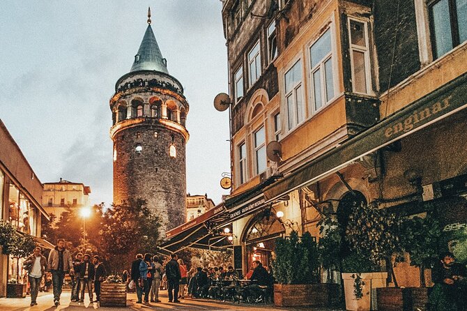 Tour nocturno privado en Estambul con guía local amigable