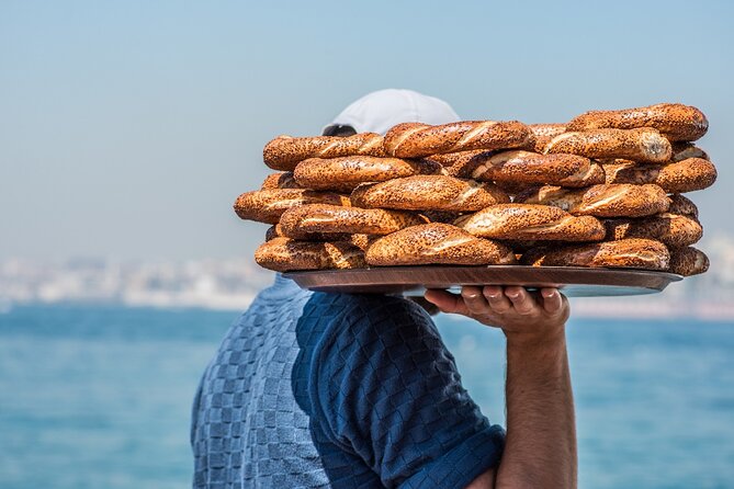 Boğaz'da Doğmak: Üç Ayrı Yalı Semtini Keşfetmek