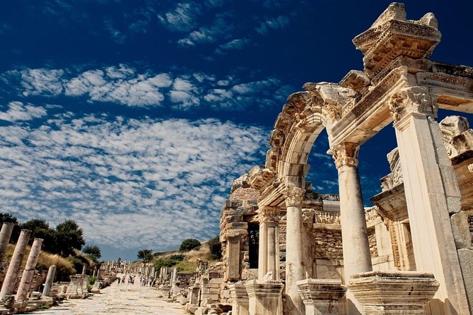 Kuşadası Limanı'ndan Kruvazörlere Tam Gün Özel Efes Turu