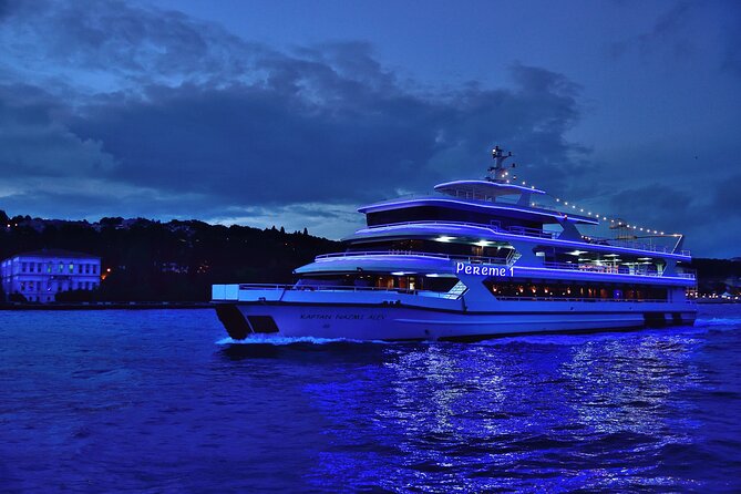 Dîner-croisière sur le Bosphore à Istanbul et boissons non alcoolisées