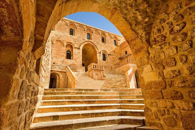 Tour privato di Mardin di un'intera giornata con guida