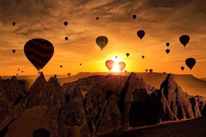 Balade en montgolfière au lever du soleil en Cappadoce