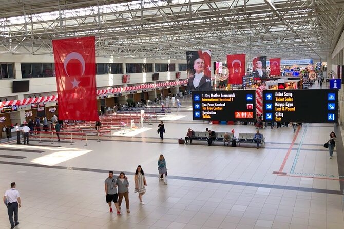 Transfert de départ privé: hôtels Konakli / Alanya / Oba à l'aéroport d'Antalya