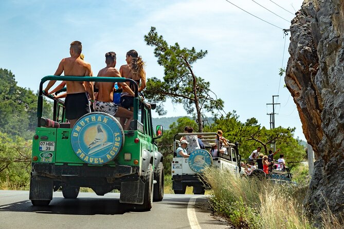 Jeep Safari Adventure dal lato