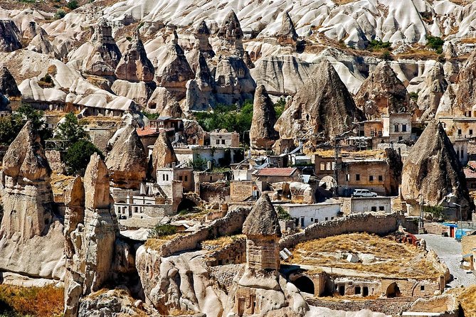 Private Highlights of Cappadocia With Shopping Time