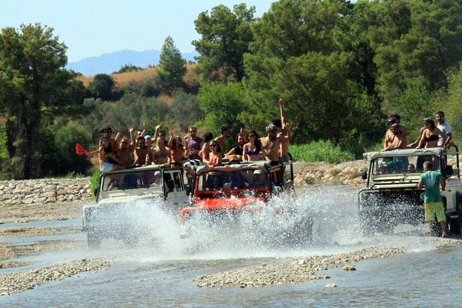 Safari en jeep vers les villages depuis les hôtels de Kusadasi / Selcuk