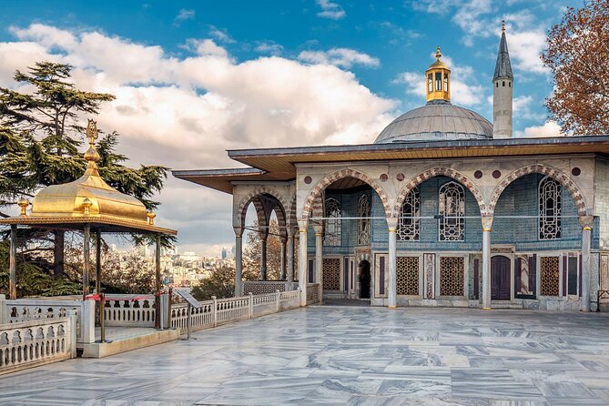 Topkapı Palace Museum Skip the line ticket & 3 Self-Guided Tours in Istanbul