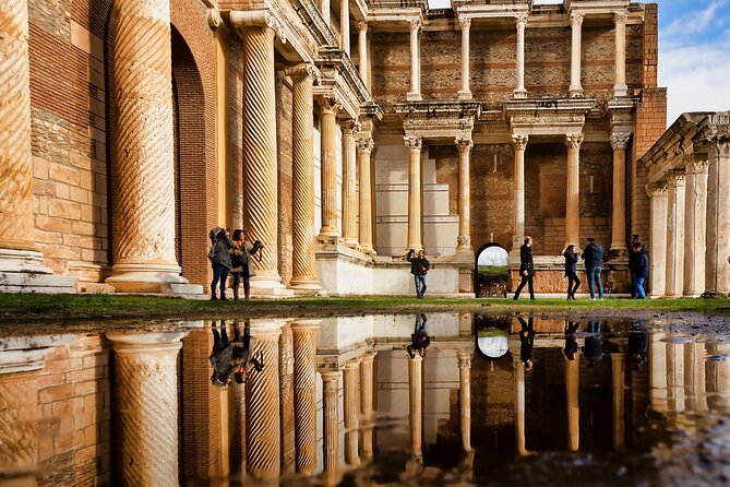 Tour privato delle sette chiese dell'Apocalisse di 4 giorni