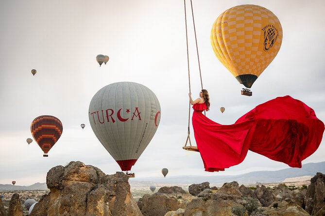 Sesión de fotos del vestido volador de Capadocia