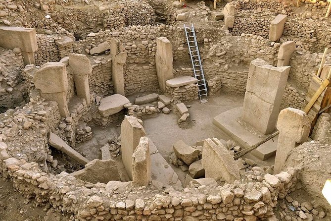 Excursion d'une journée complète à Gobekli Tepe et aux piscines d'Abraham au départ de Sanlıurfa