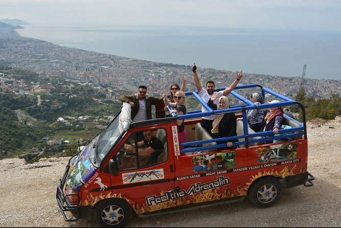 Tour pomeridiano della città di Alanya in Jeep